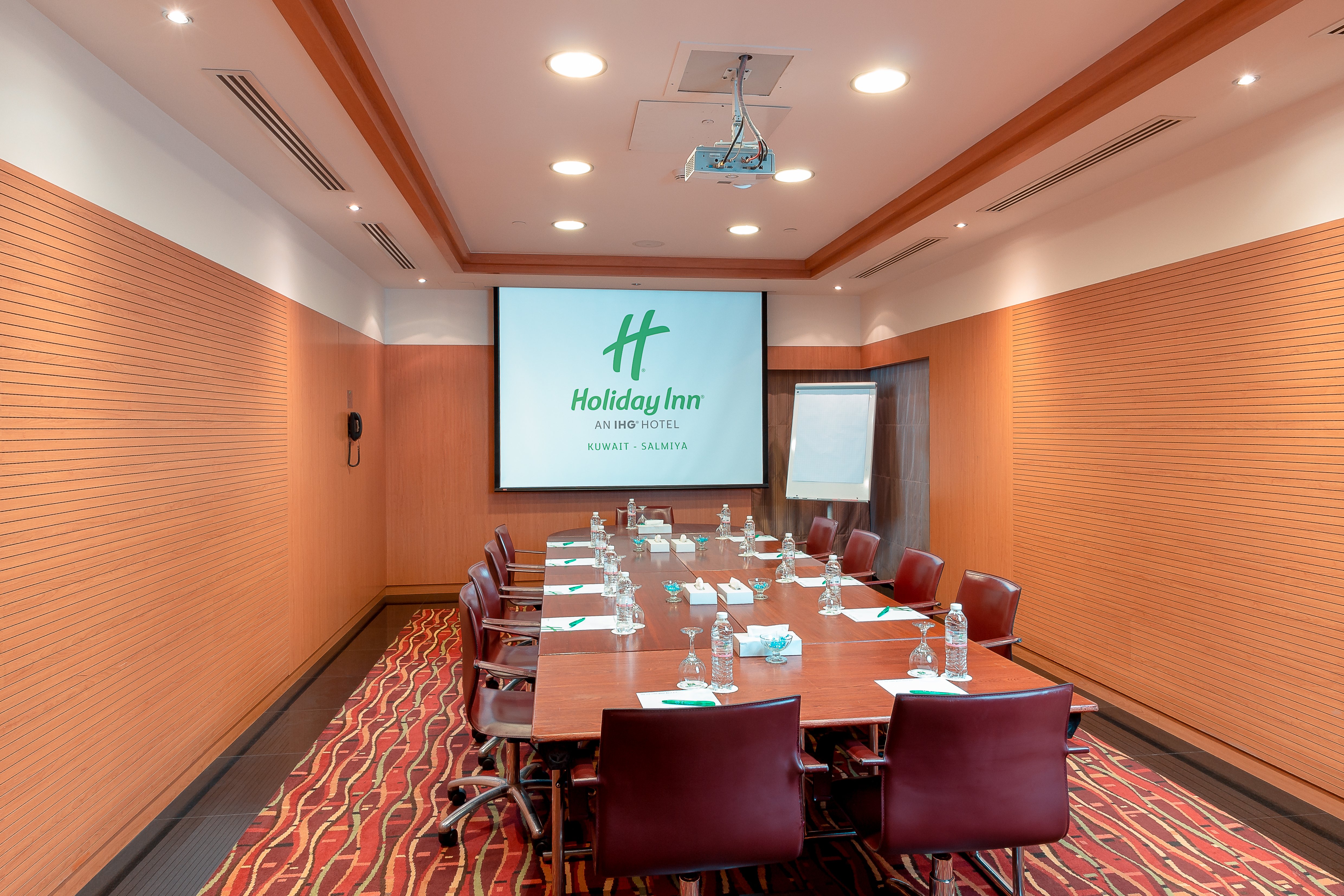 Holiday Inn Kuwait 67/79