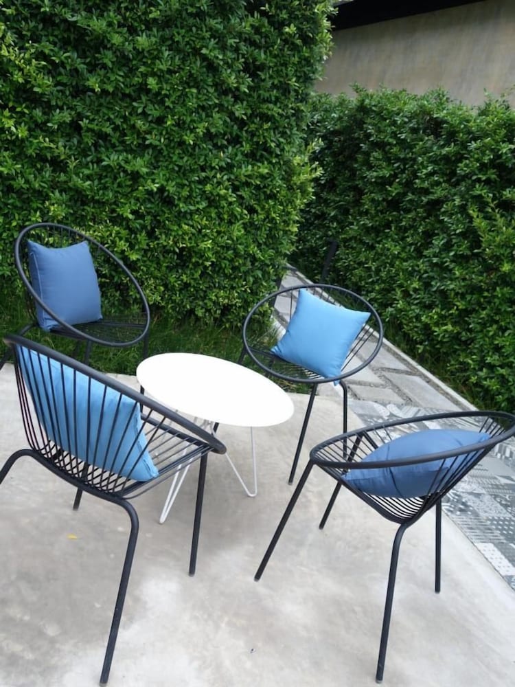 The Restro 56/59