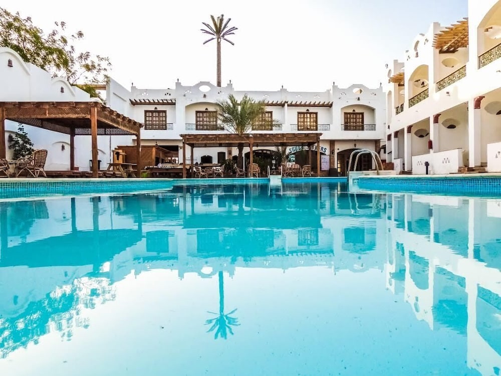 Oricana Hotel 4/19