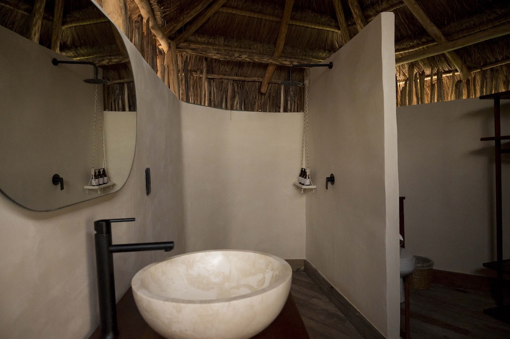 Casa K u Hotel 50/50