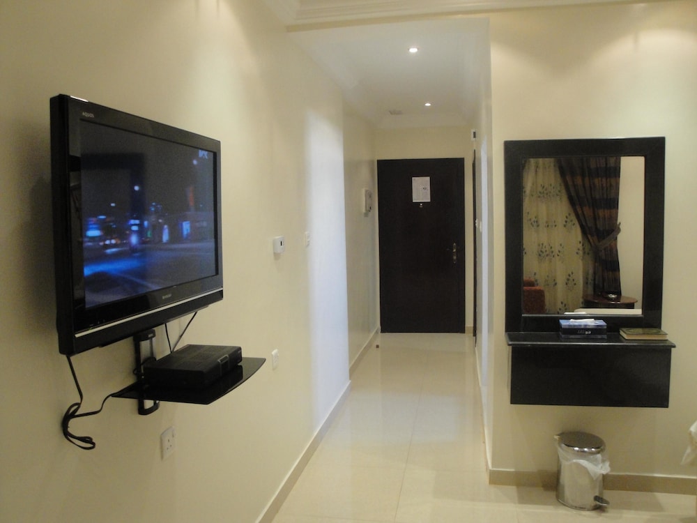 Marina Royal Hotel Suite 15/21