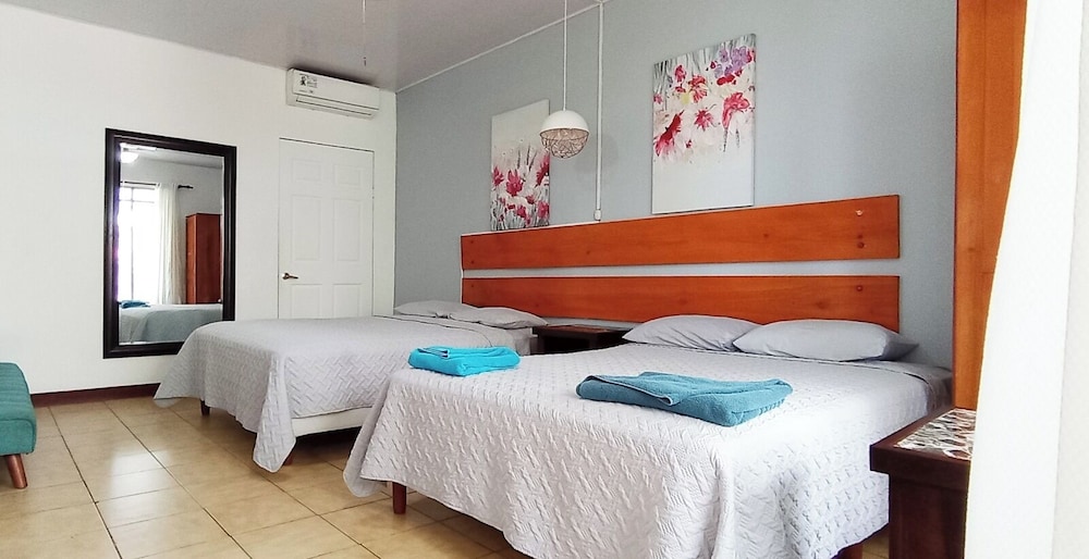 Hotel Las Brisas 4/34