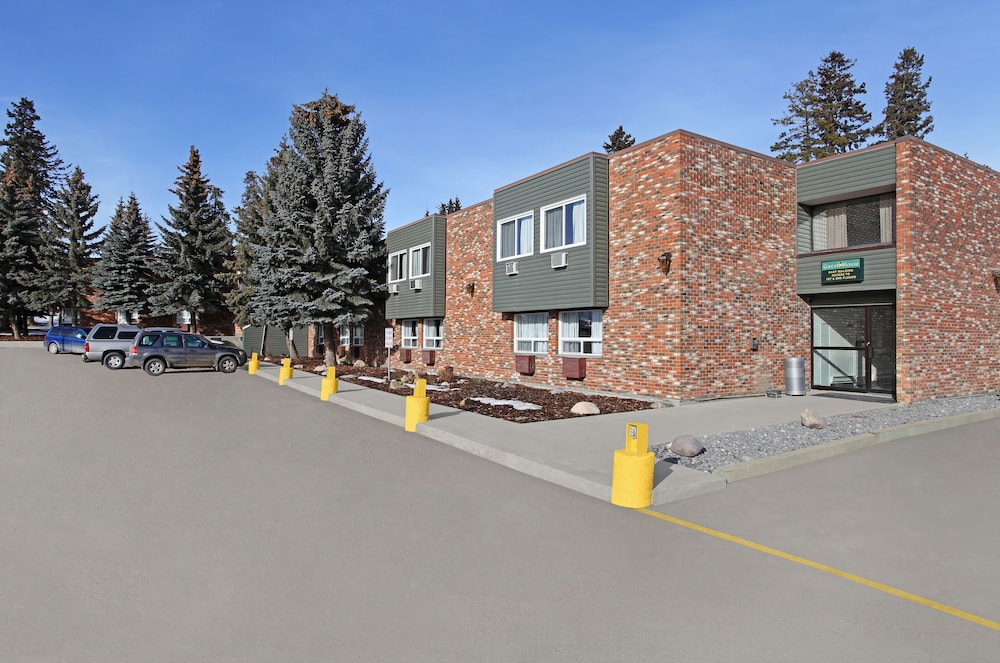 Guest House Inn And Suites 41/46