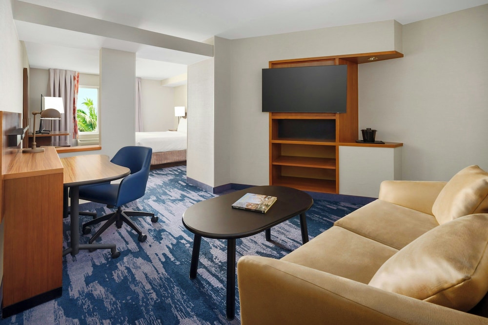 Fairfield Inn and Suites by Marriott Las Vegas South 53/57