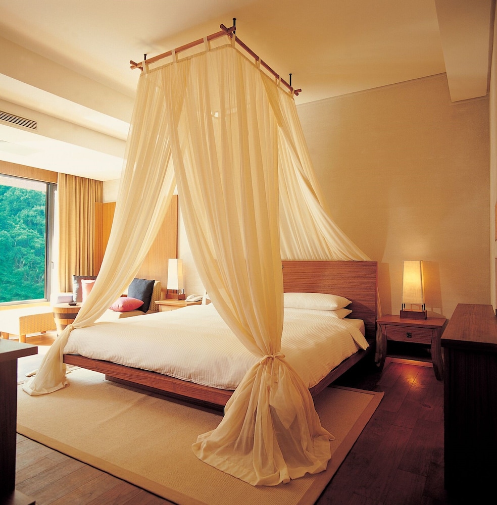 VOLANDO URAI SPRING SPA AND RESORT 9/66
