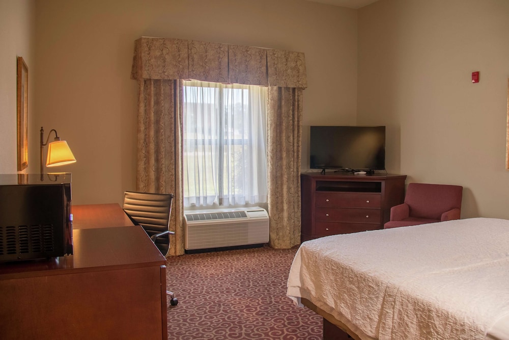 Hampton Inn Murphy 17/49