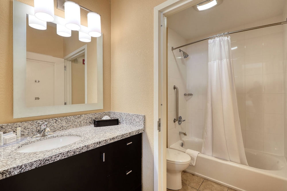 TownePlace Suites York 8/32