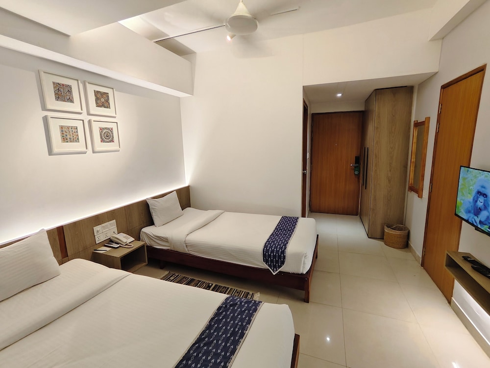 Hotel Nandini 23/70