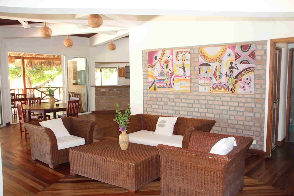 Antsanitia Resort 46/64