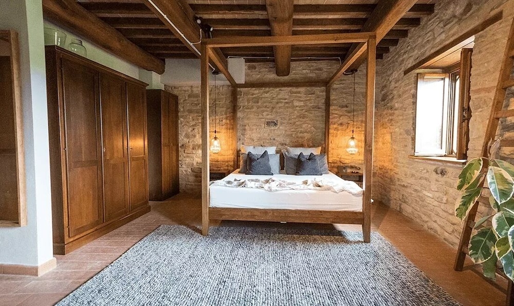 Borgo Castello Panicaglia 9/35