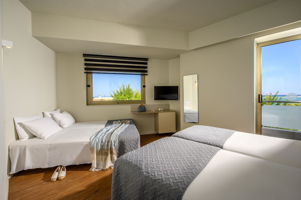 Family, Double and Twin Beds, Sea View