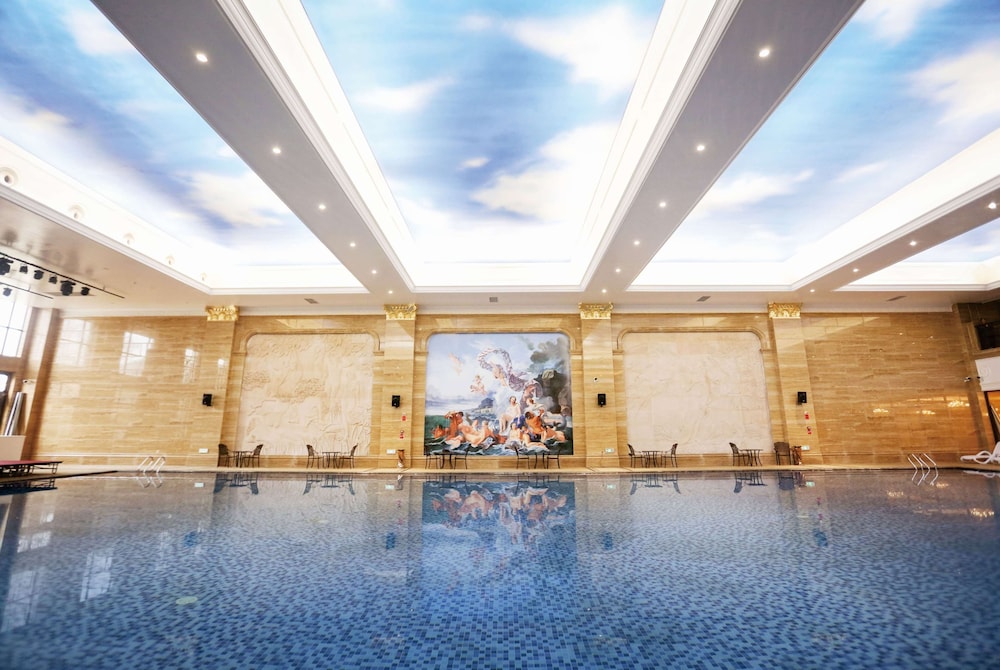 Wyndham Grand Kunming East 4/68