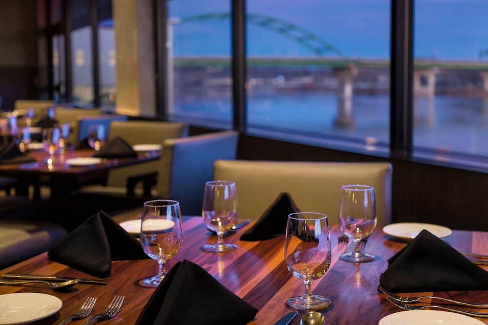 South Sioux City Marriott Riverfront Ex Delta Hotels South Sioux City Riverfront 51/75