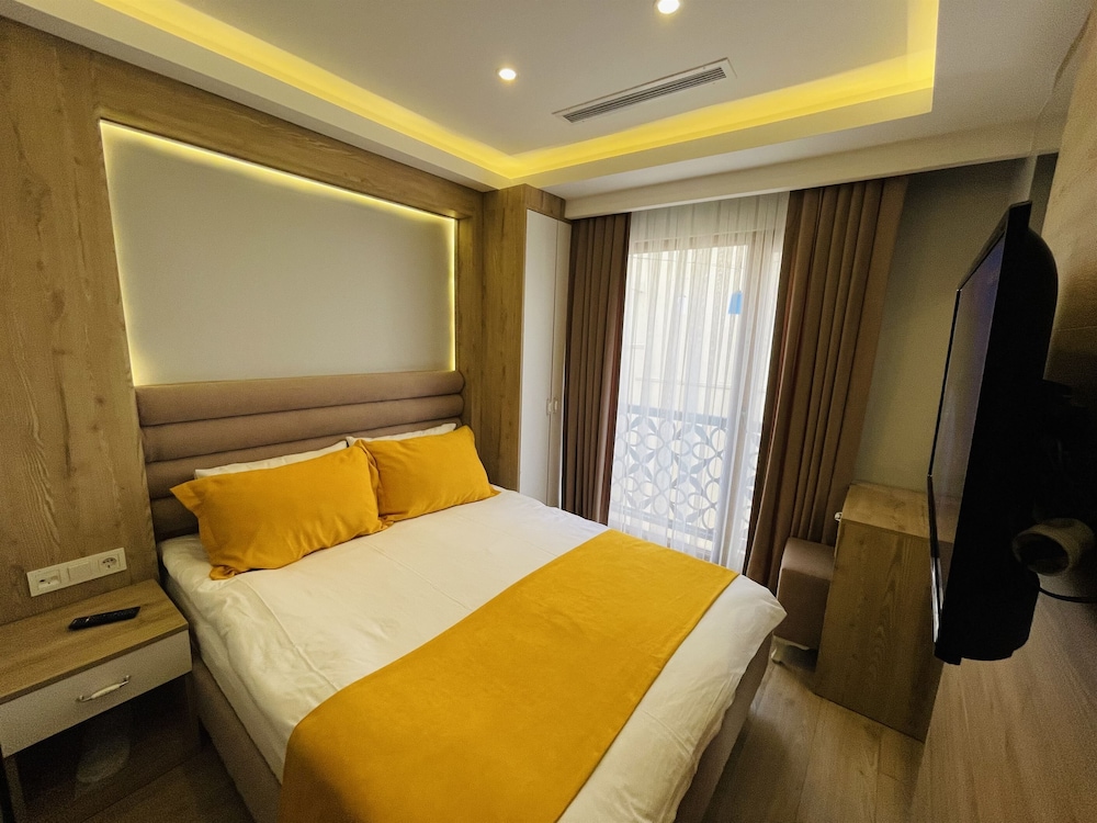 Zem Hotel 12/45