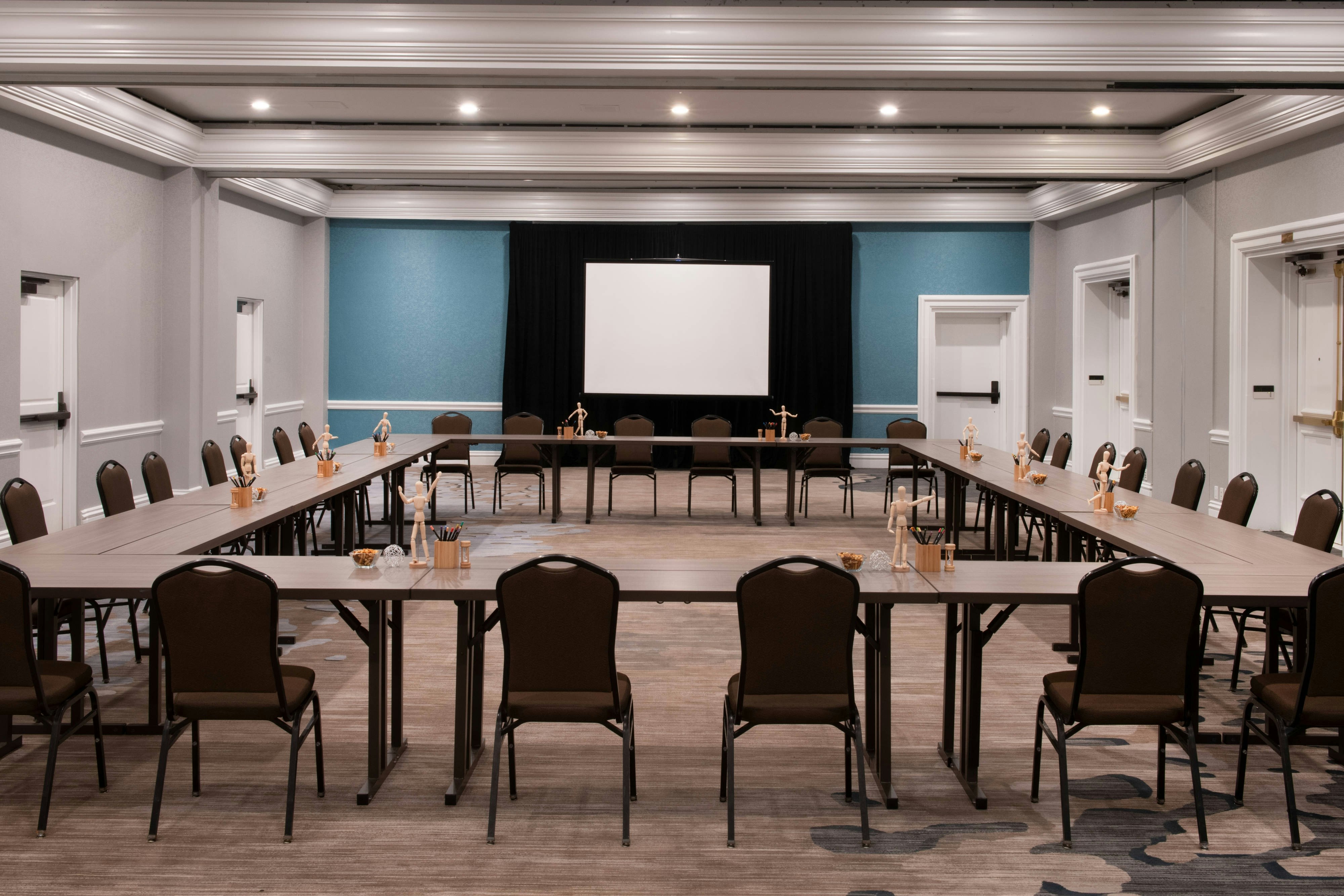 Renaissance Newport Beach Hotel 46/51