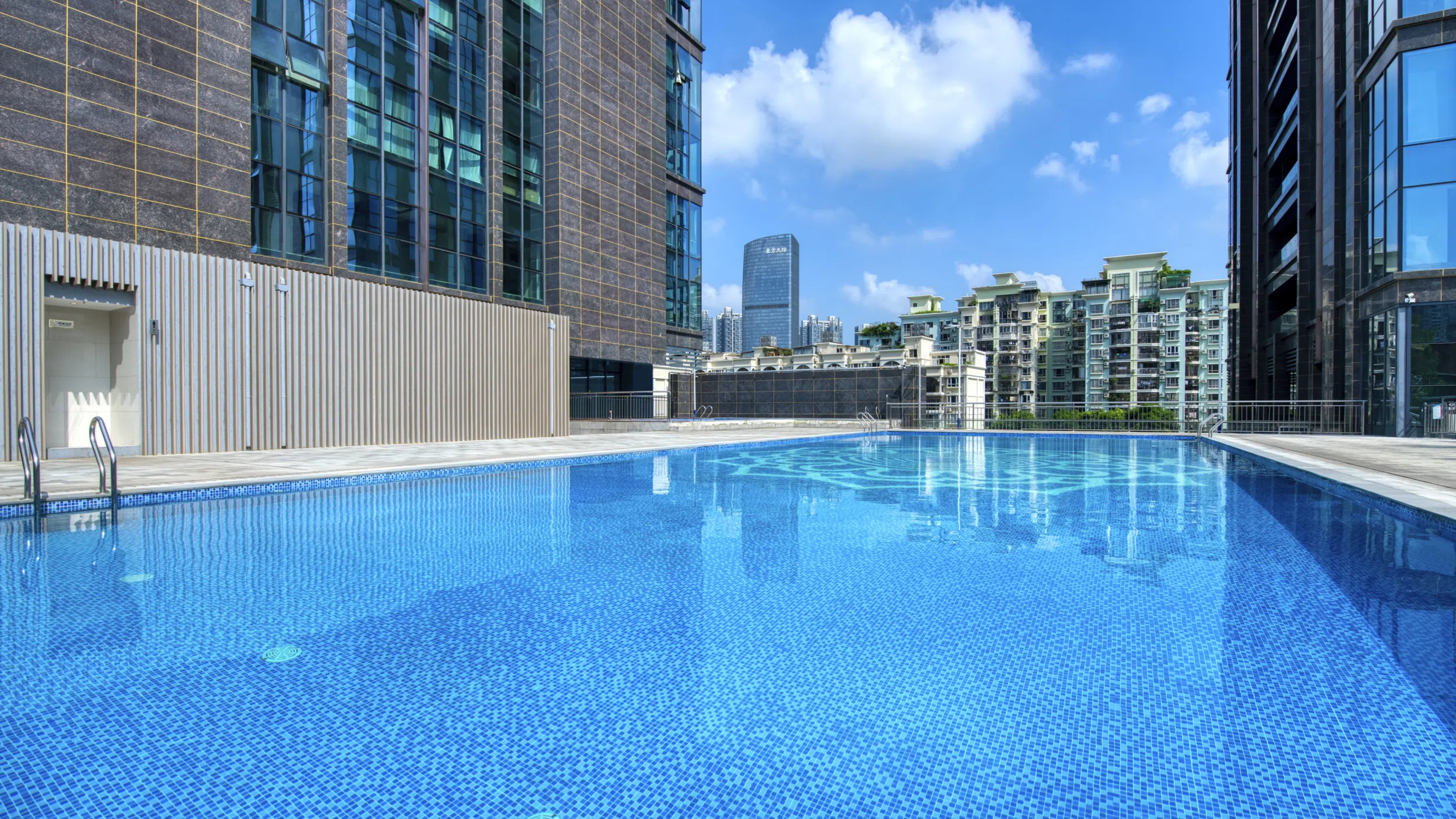 Holiday Inn Shenzhen Nanshan 19/33