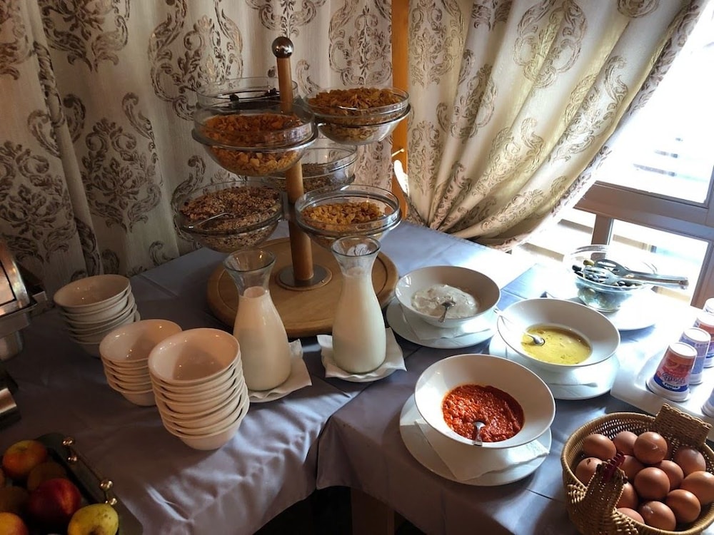 Hotel Pahuljica 24/28
