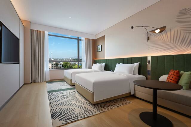 Hilton Garden Inn Qingdao West Coast Century Avenue 2/5