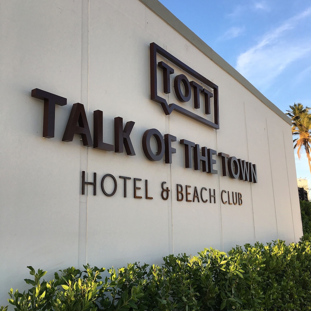 Talk of the Town Hotel & Beach Club photo5