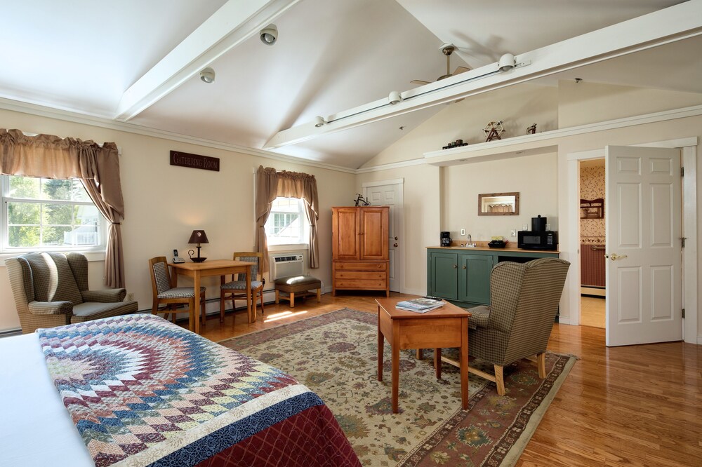 Country Inn At Camden Rockport 11/50