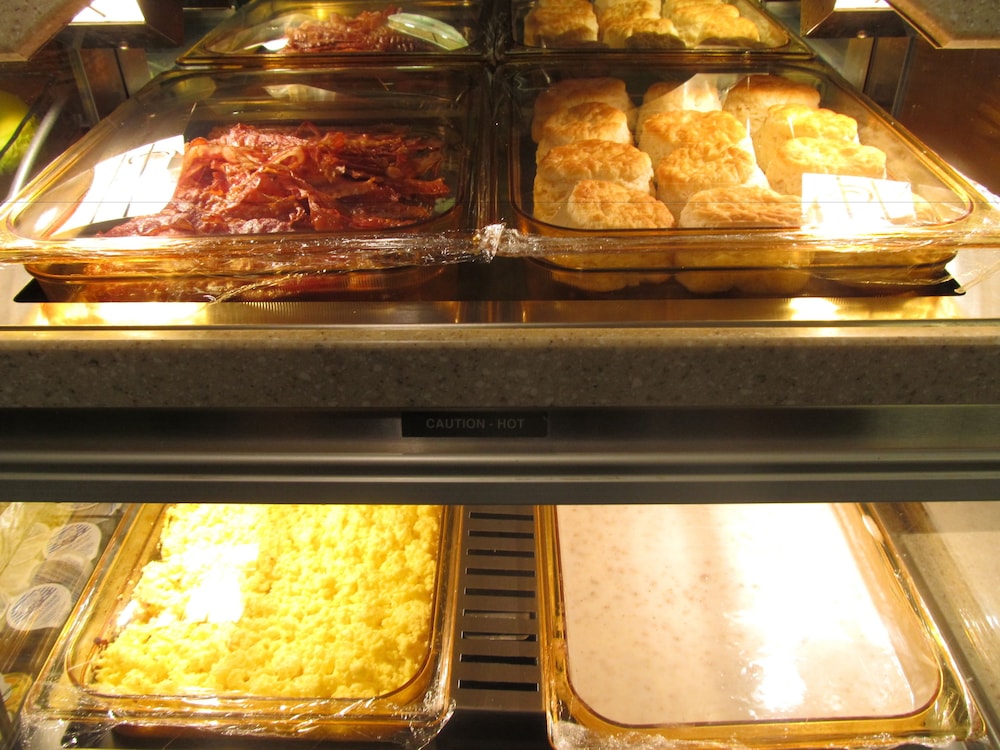 Holiday Inn Express Anderson-I-85 Exit 27-Hwy 81 31/34