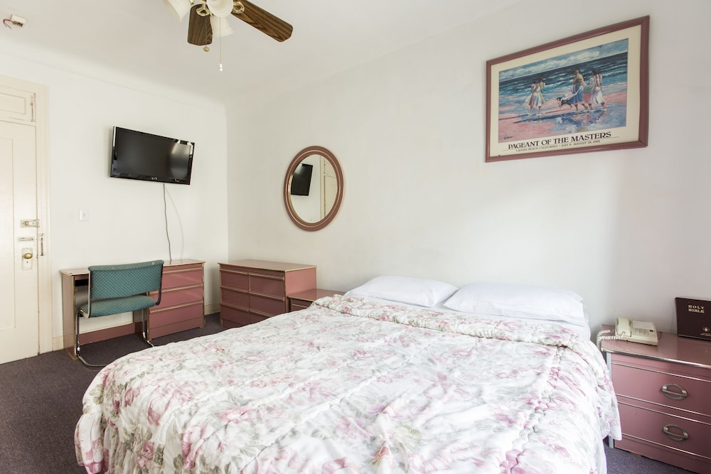 Hotel Del Flores 13/35