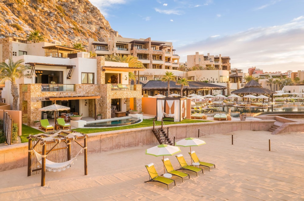 Waldorf Astoria Los Cabos Pedregal 18/80