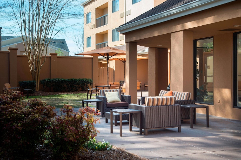 Courtyard By Marriott Dothan 40/46