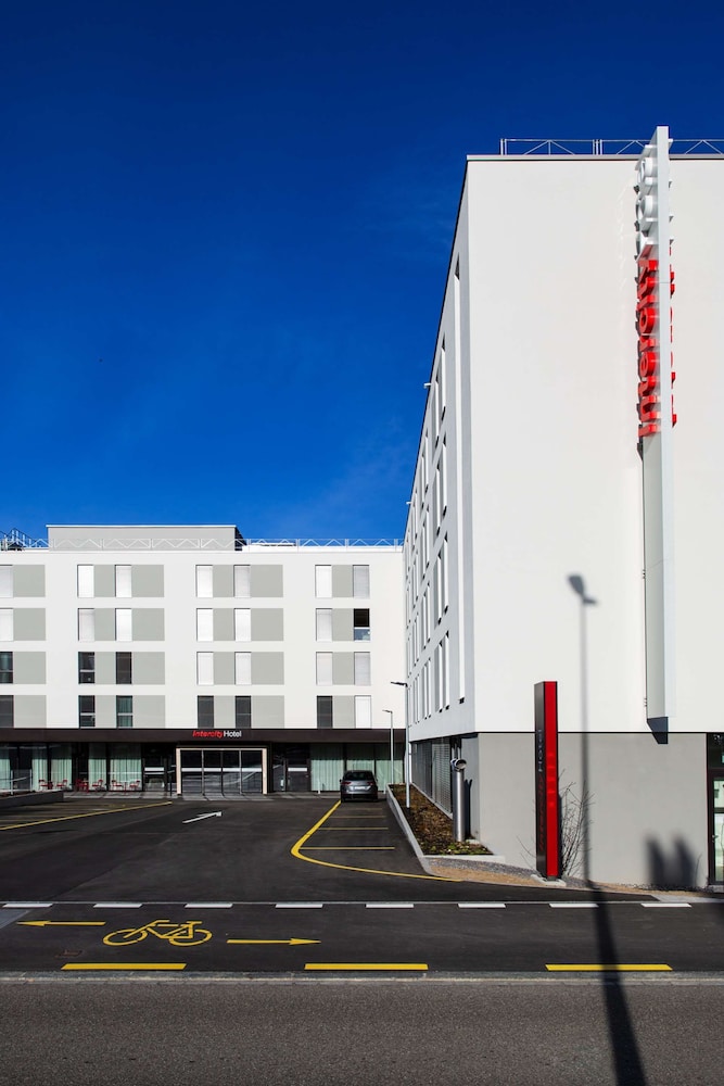 Intercityhotel Zurich Airport 61/68