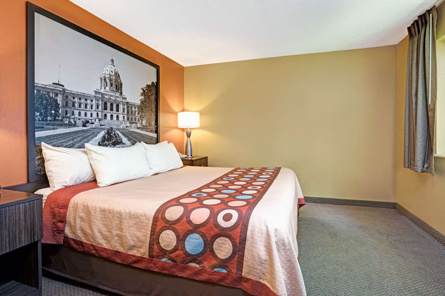 Blaine Town Inn & Suites 8/25