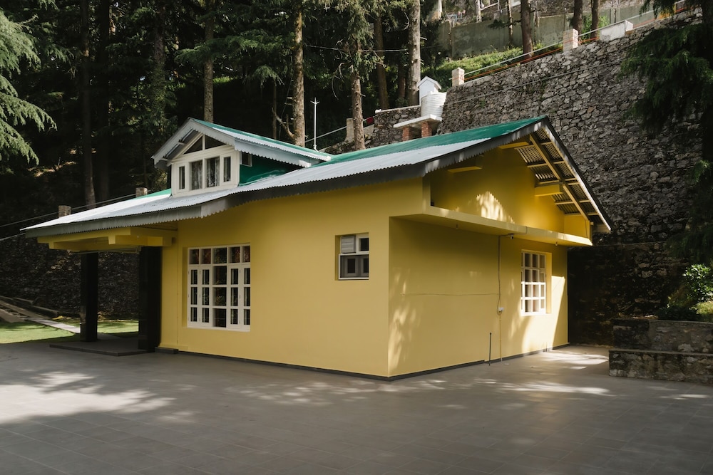 BluSalzz Villas - The Pine Tree, Dalhousie - Himachal Pradesh in DALHOUSIE