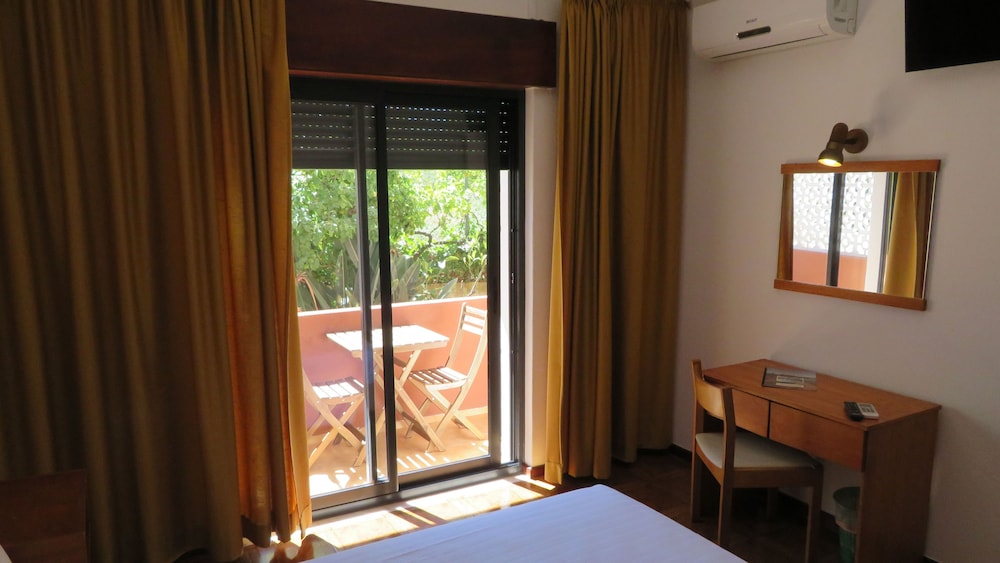 Hotel Alcaide 36/75
