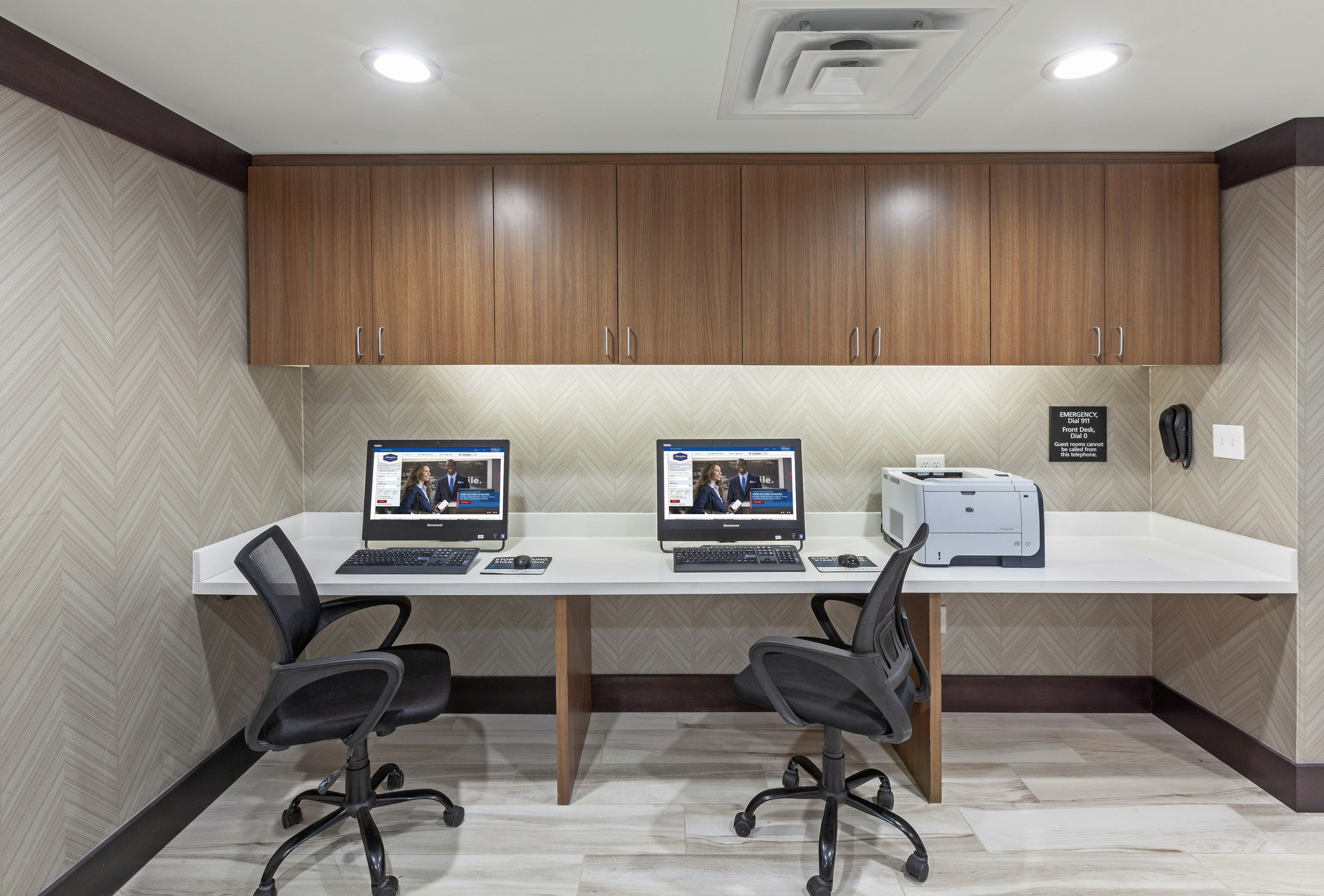 Hampton Inn and Suites Houston-Bush Intercontinental Airport 23/30