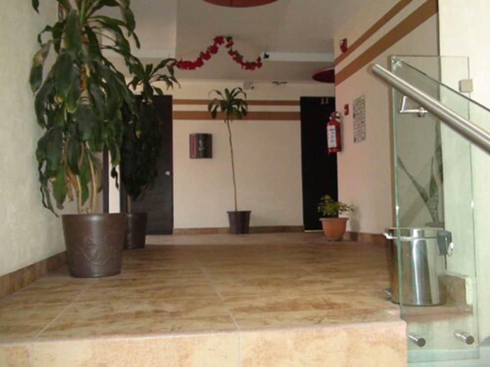 Hotel Villas 7 12/50