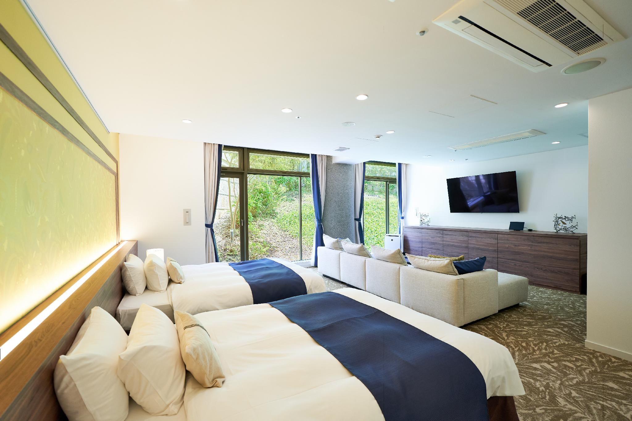 Premium, 2 Double and Twin Beds