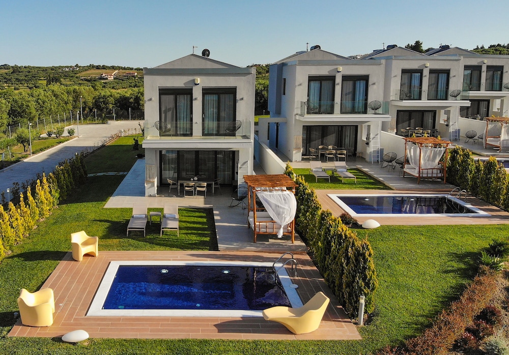 Soleado Luxury Villas 71/79