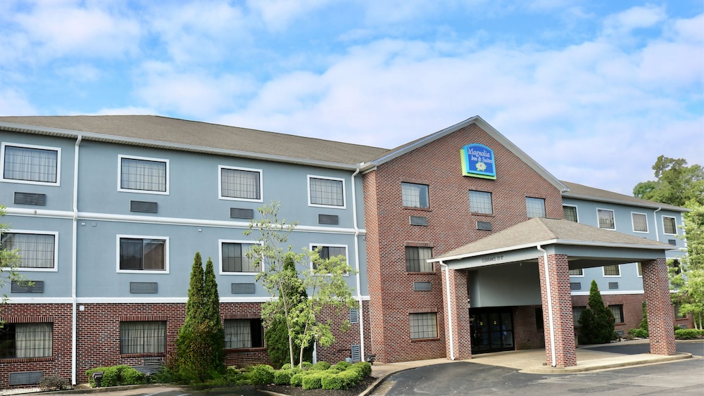 Magnolia Inn And Suites 2/23