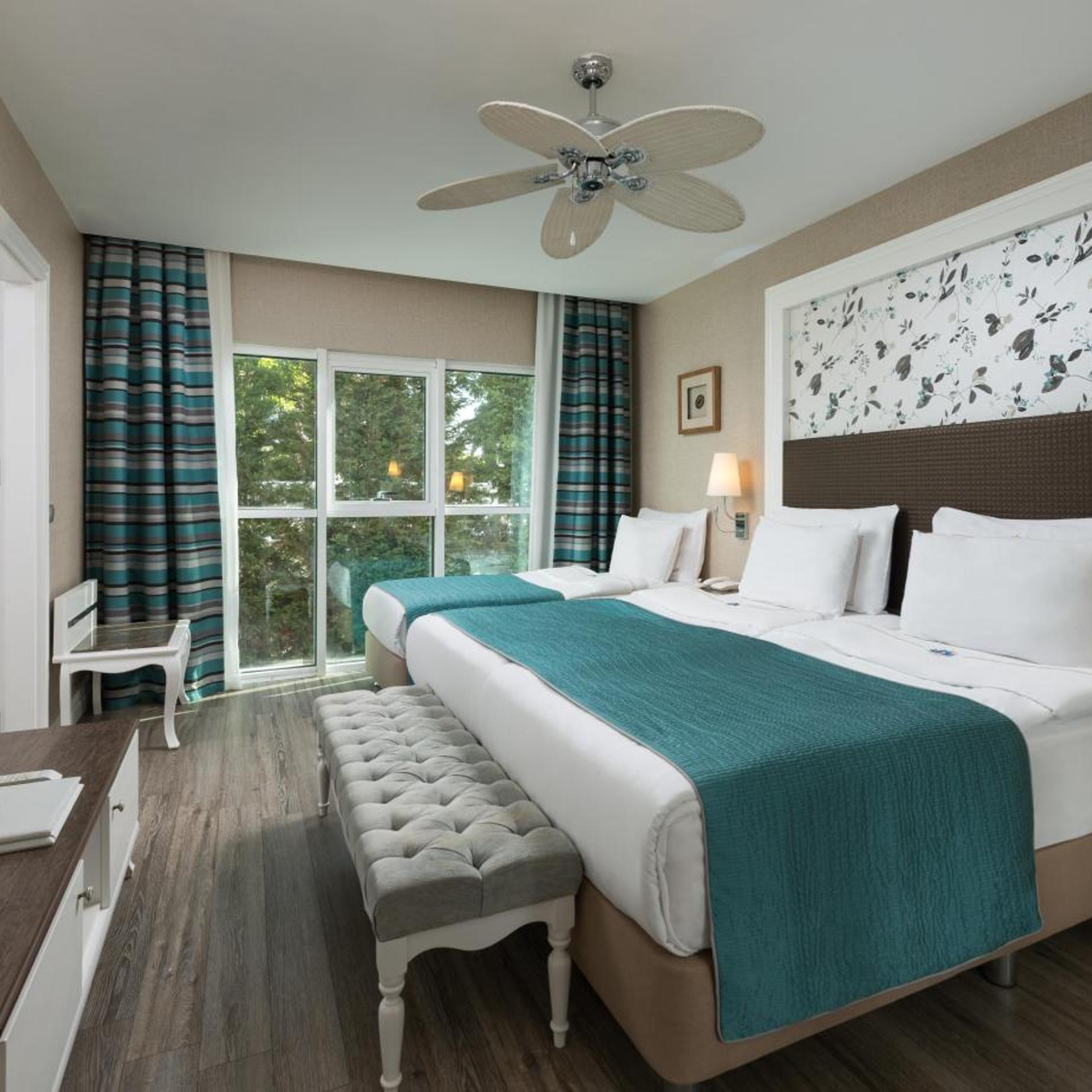 فيلا بإطلالة على الحديقة
