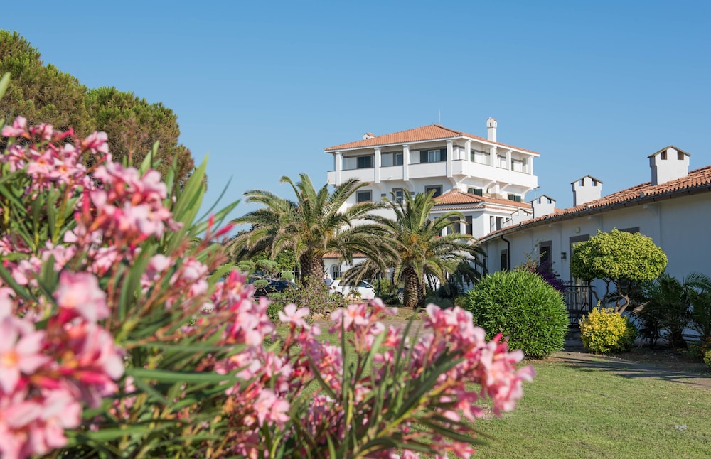 Mercure Civitavecchia Sunbay Park Hotel 59/65