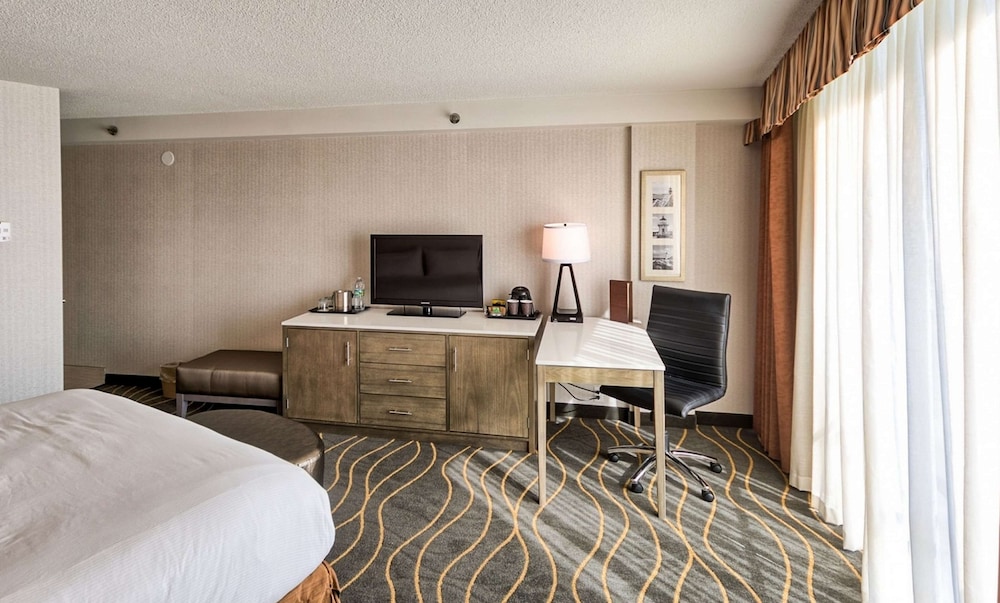 Doubletree By Hilton Portland Me 11/61