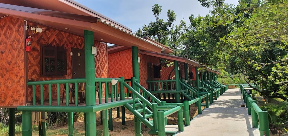 The Royal Bamboo Lodge 1/50