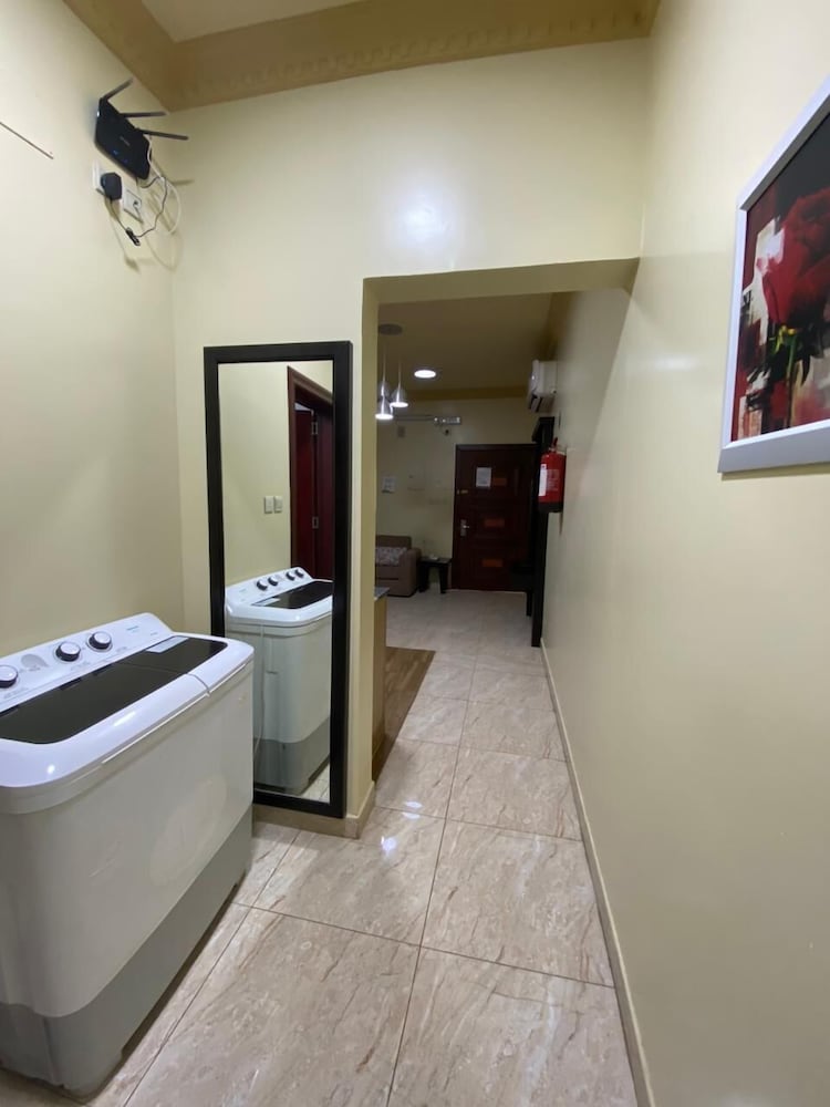 ديار البساتين للشقق الفندقية(Diyar Al Basateen Hotel Apartment) 7/17