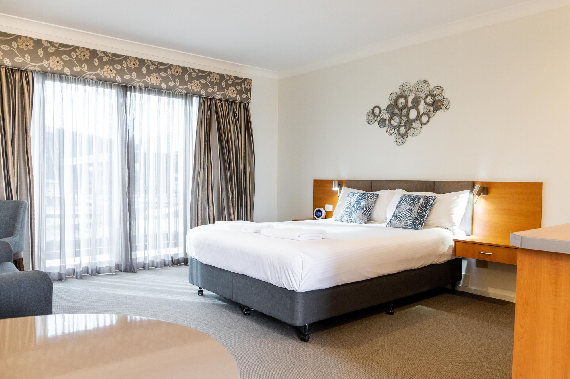 Spa, Executive, Suite, Queen Bed