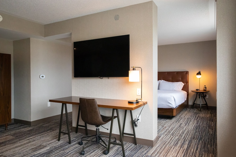 Four Points by Sheraton Point Edward Sarnia 23/62