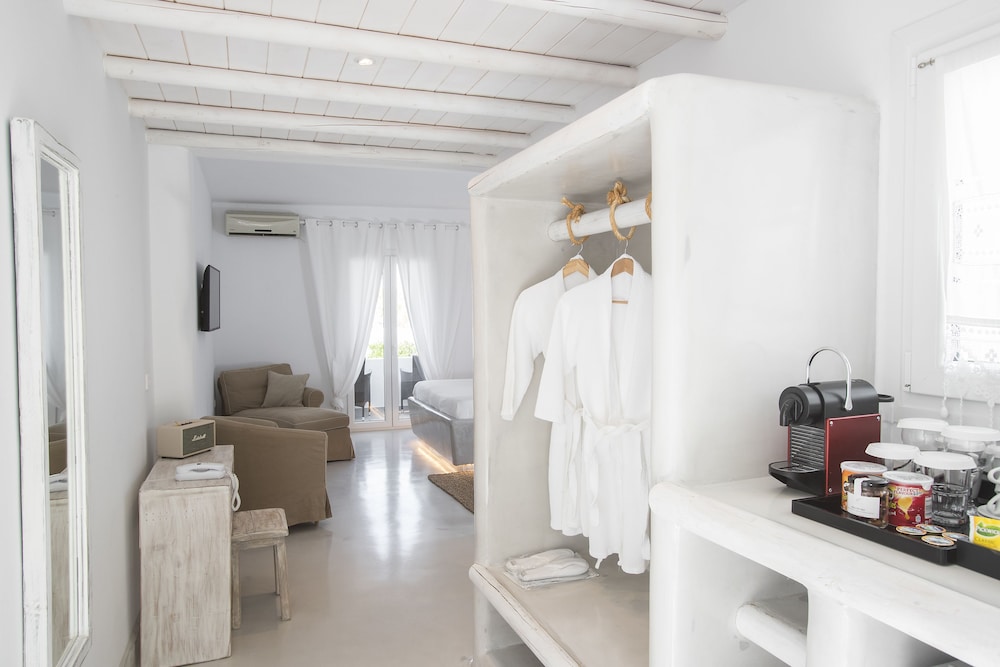 Paros Palace 30/76