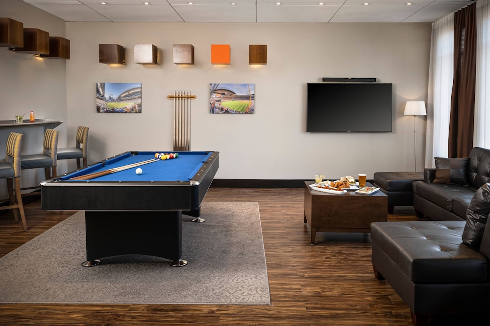 Residence Inn by Marriott Bellevue Downtown 41/50