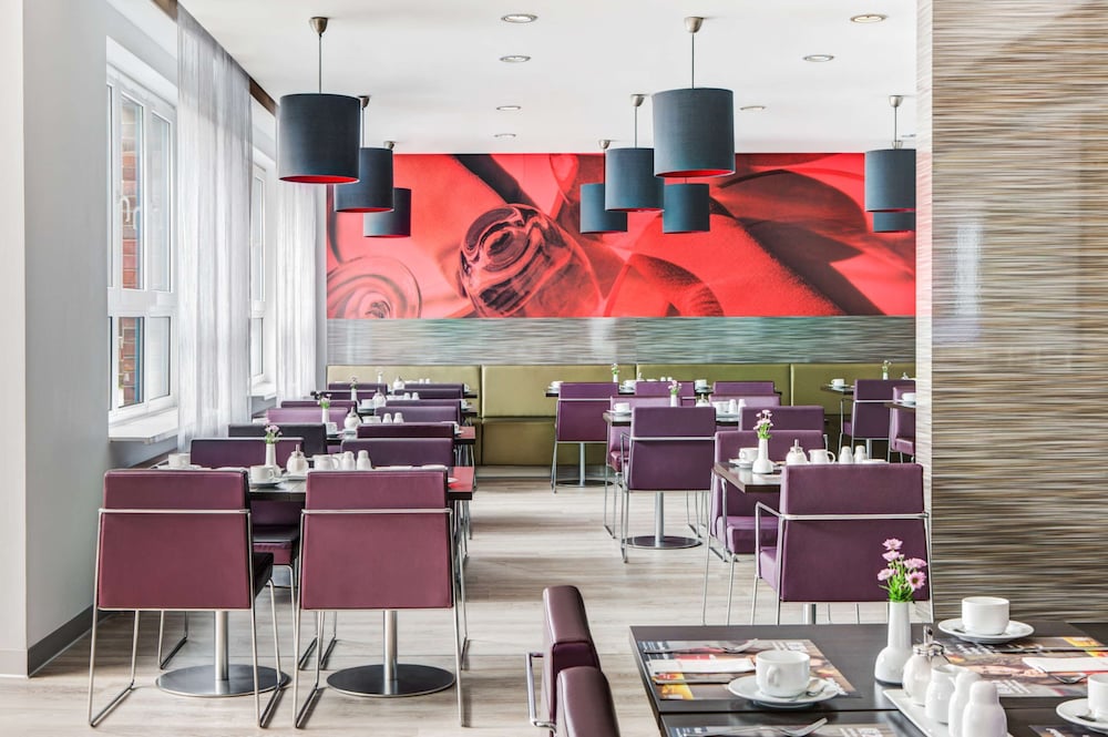 InterCityHotel Hamburg-Altona 14/26