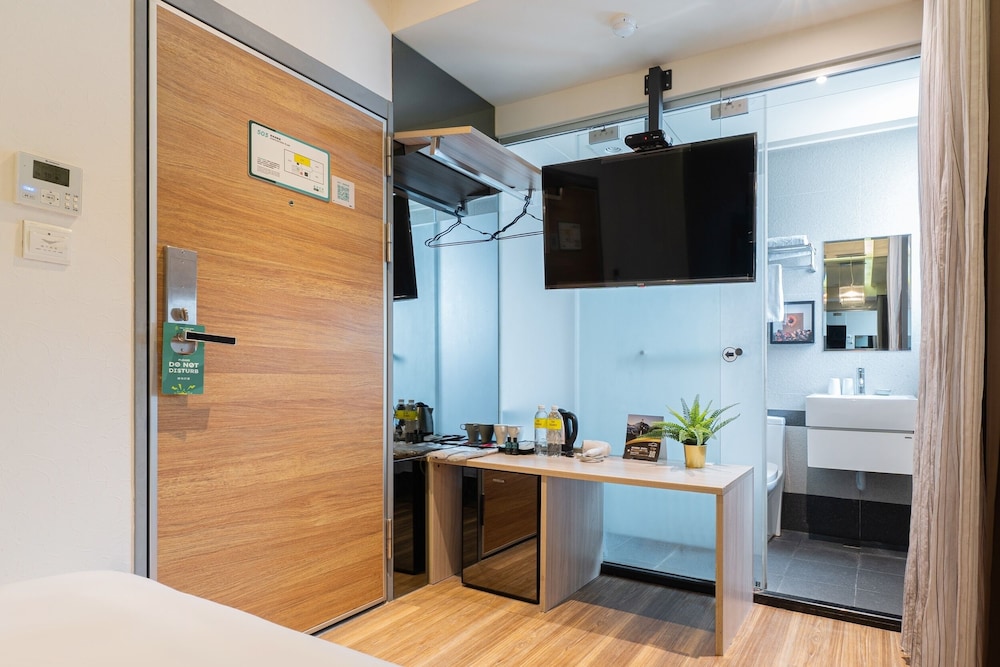 CHECK inn Express Taichung Fuxing Hall 2 42/42