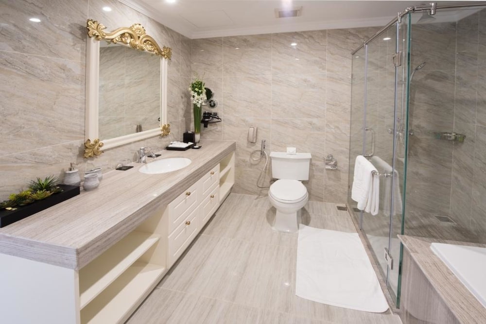 Melia Vinpearl Cam Ranh Beach Resort 24/74