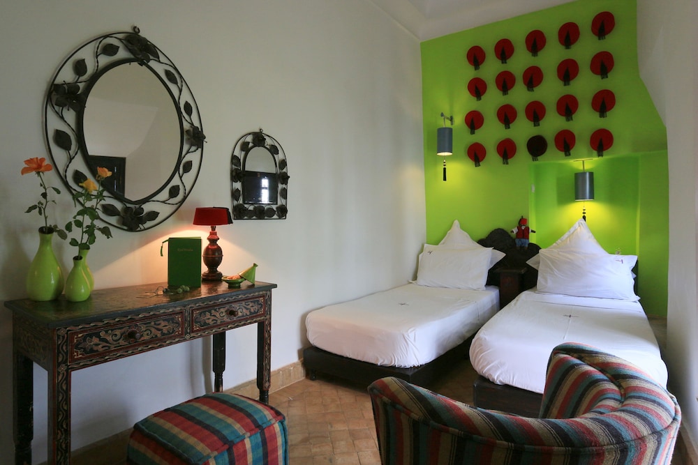 Riad Houdou 34/77